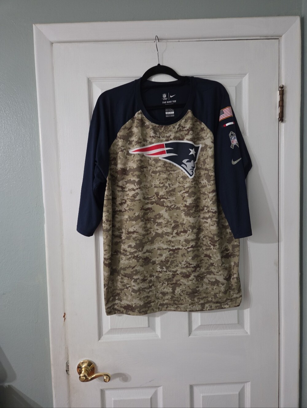 Nike Dri-Fit NFL New England Patriots Men's Salute To Service On Field Shirt.2XL